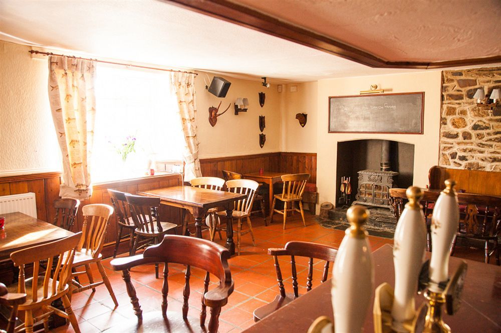 Anchor Inn Dulverton Bagian luar foto